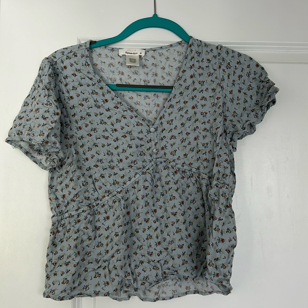 Floral short sleeve shirt